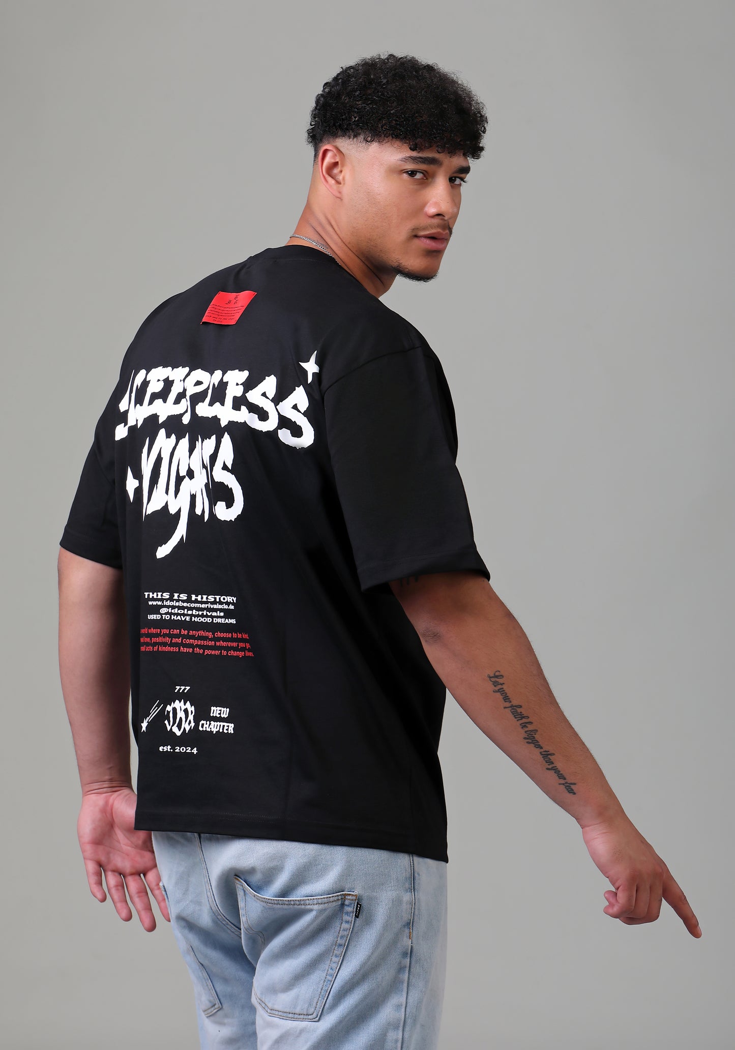 Lässiges T-Shirt mit Druck | Oversize T-Shirt